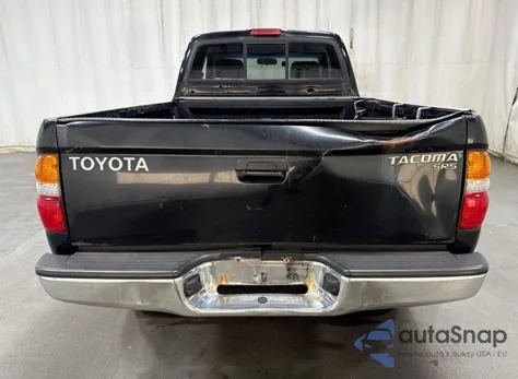 2004 Toyota Tacoma из США, поврежденный, VIN 5TEWM72N84Z427691